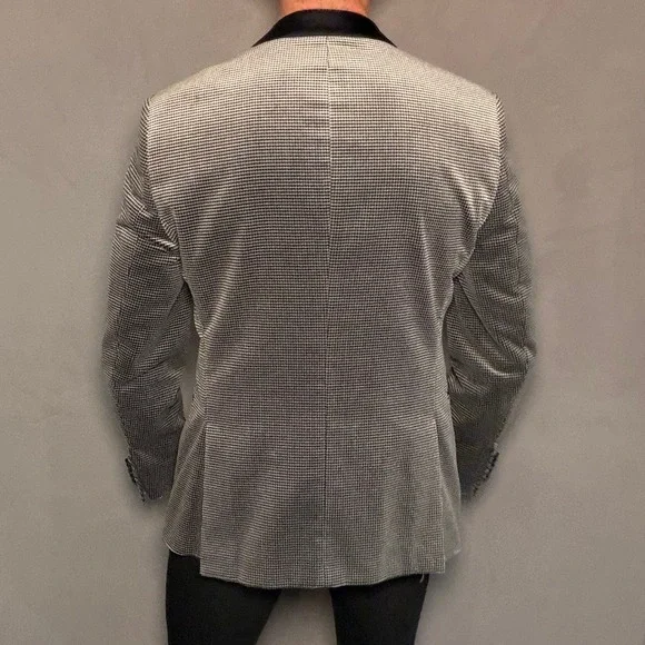 Hugo Boss Tailored Shawl Lapel Dinner Jacket – 40R – Black/Silver - Picture 3 of 11